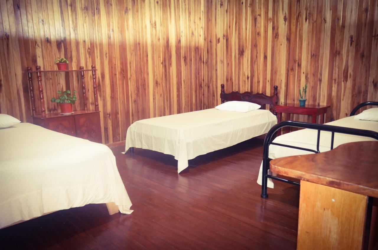 Monte Los Lirios Lodge Monteverde Extérieur photo