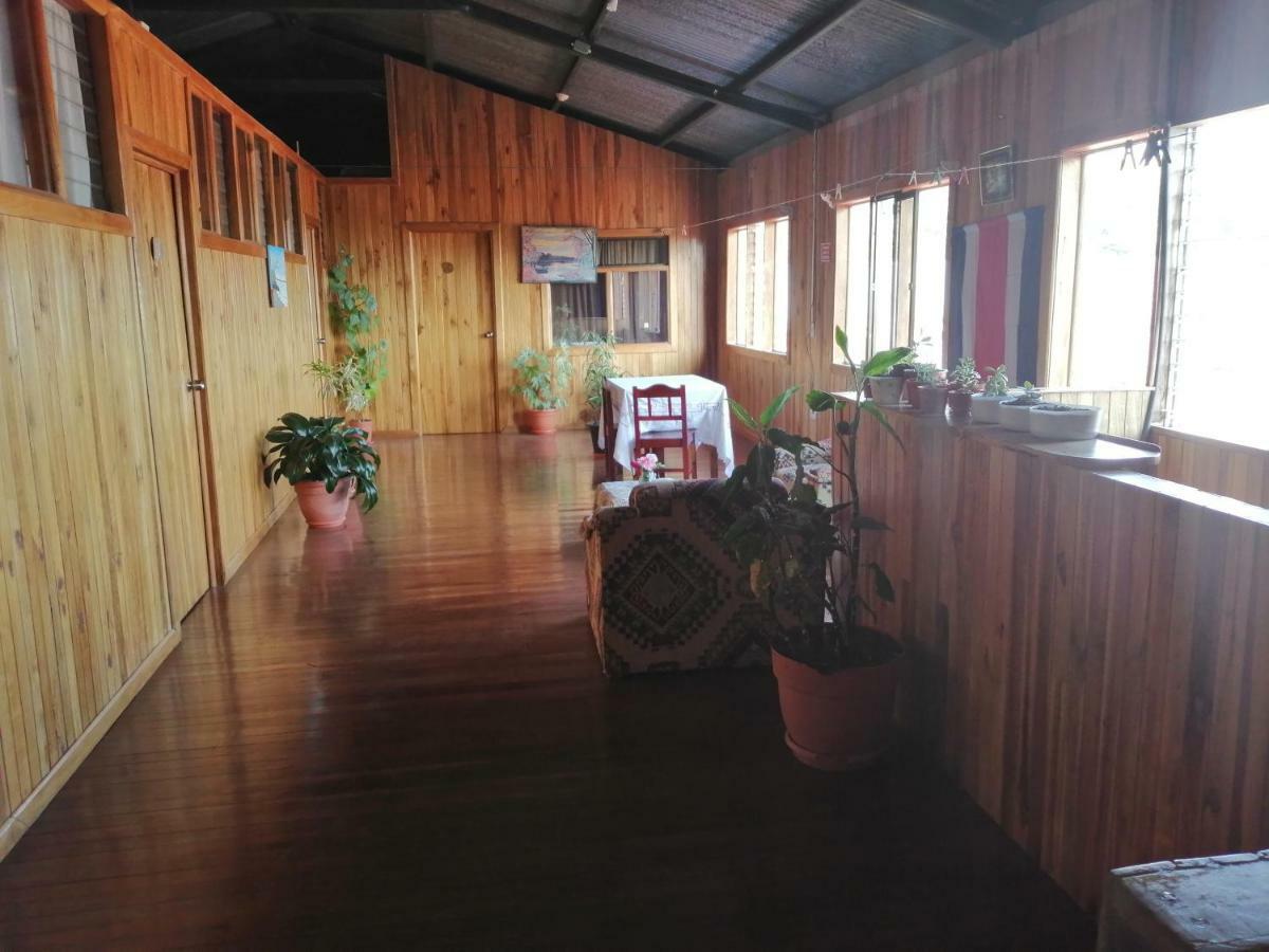 Monte Los Lirios Lodge Monteverde Extérieur photo